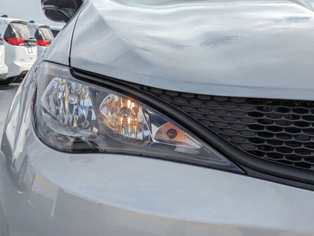 2026 Chrysler Voyager LX