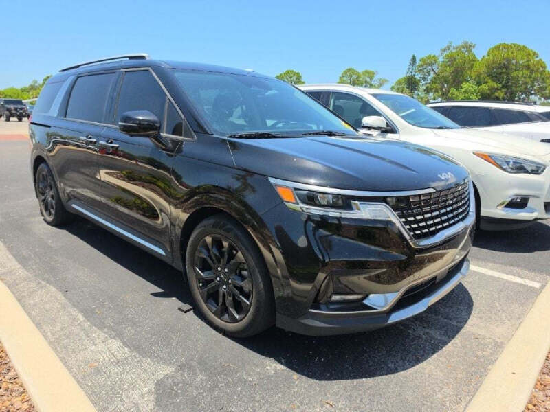 2023 Kia Carnival SX