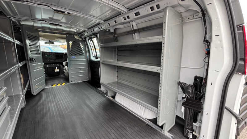 2025 Chevrolet Express 2500