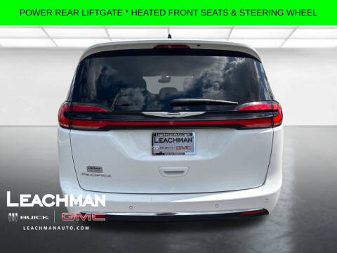 2023 Chrysler Pacifica Touring L