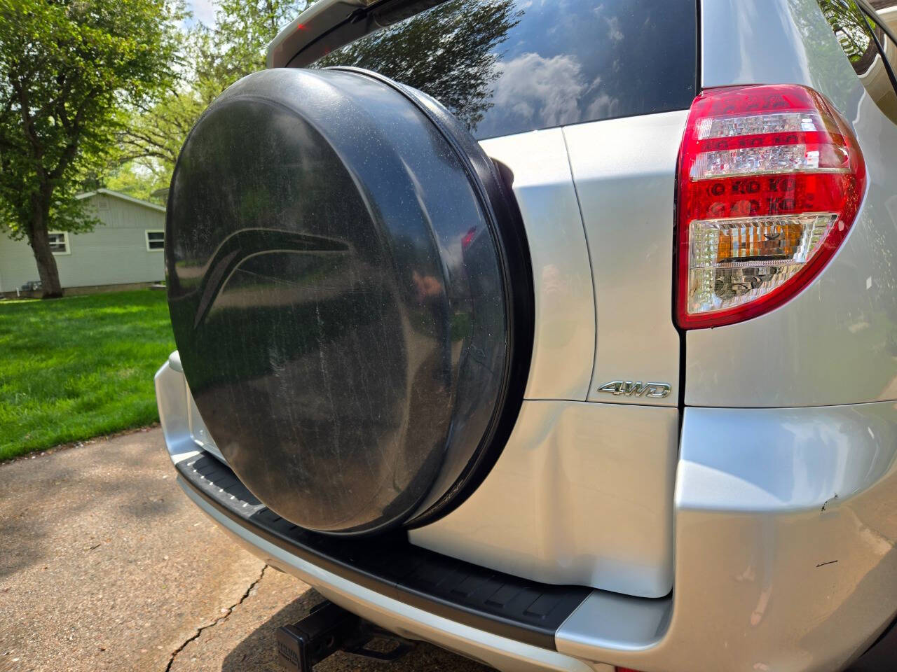 2011 Toyota RAV4 27