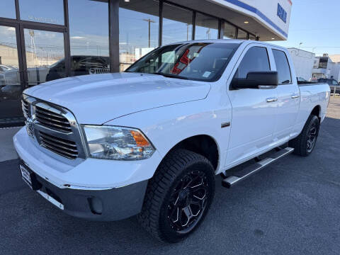 2017 RAM 1500 SLT