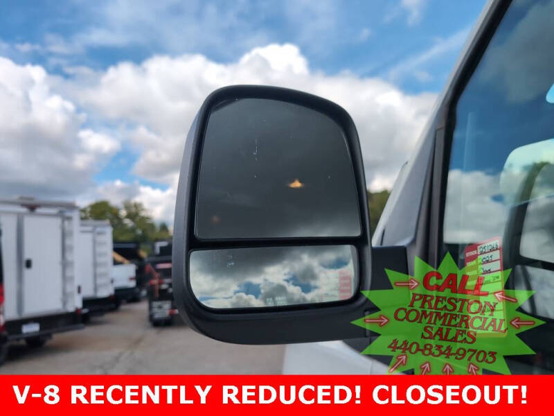 2025 Chevrolet Express 3500