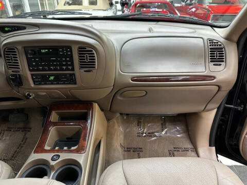 2002 Lincoln Navigator
