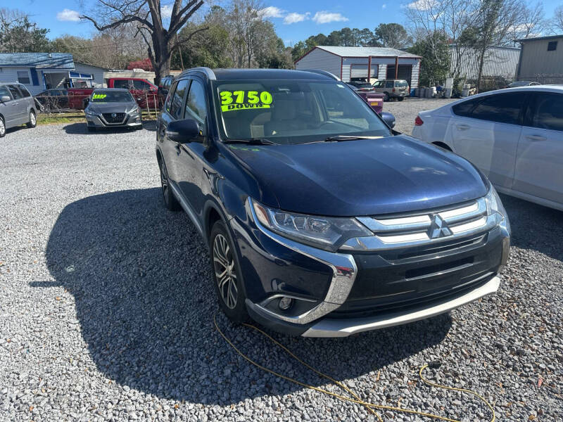 2018 Mitsubishi Outlander for sale at Auto Mart Rivers Ave - AUTO MART Ladson in Ladson SC