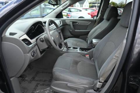 2017 Chevrolet Traverse LS
