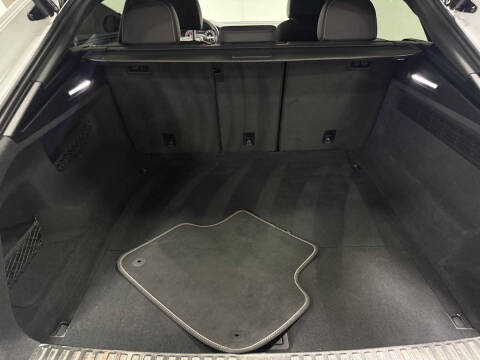 2019 Audi Q8 quattro Premium Plus 55 TFSI