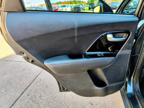 2022 Kia Niro Plug-In Hybrid LXS