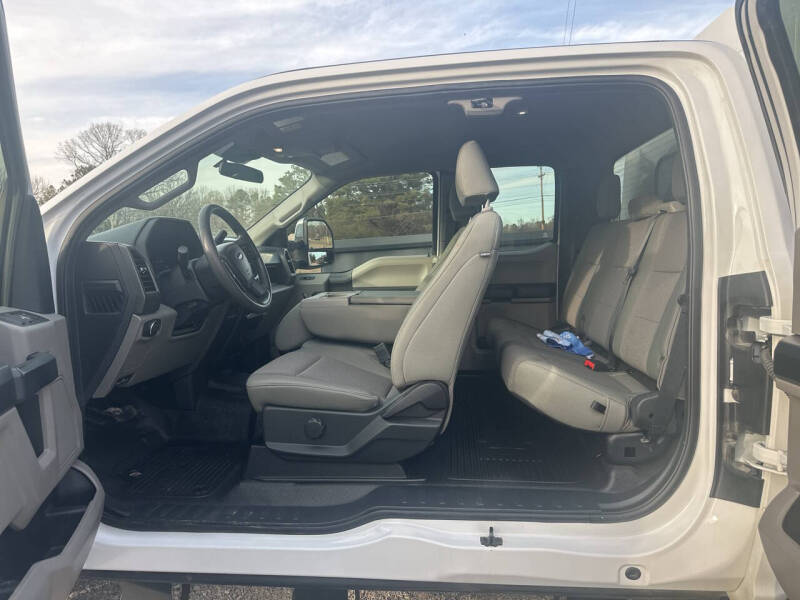 2022 Ford F-350 Super Duty XL