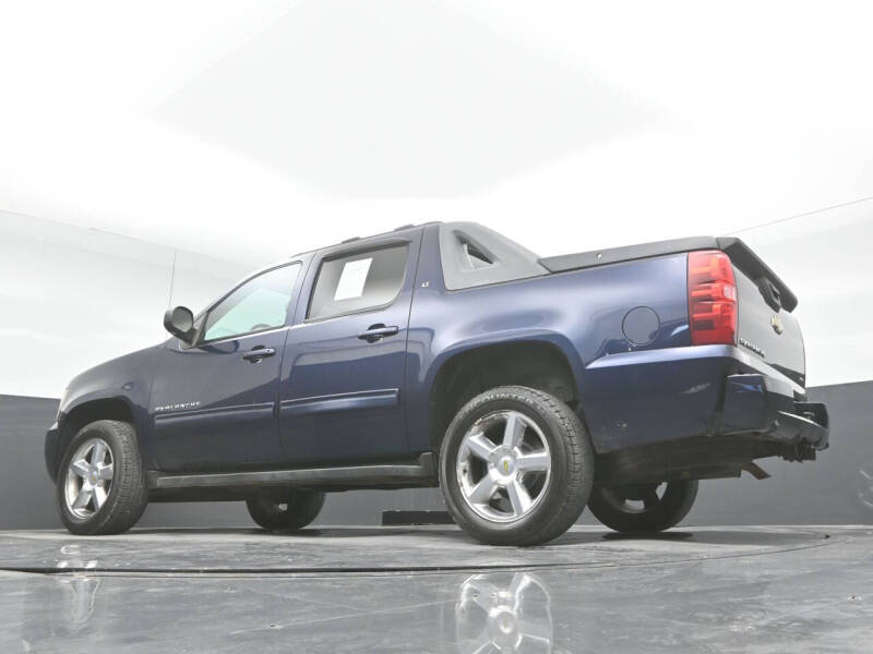 2011 Chevrolet Avalanche LT