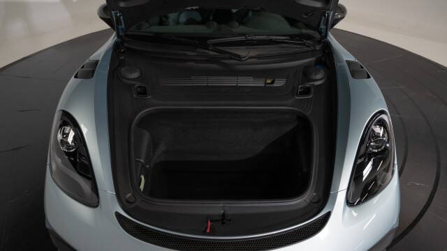 2023 Porsche 718 Cayman GT4 RS