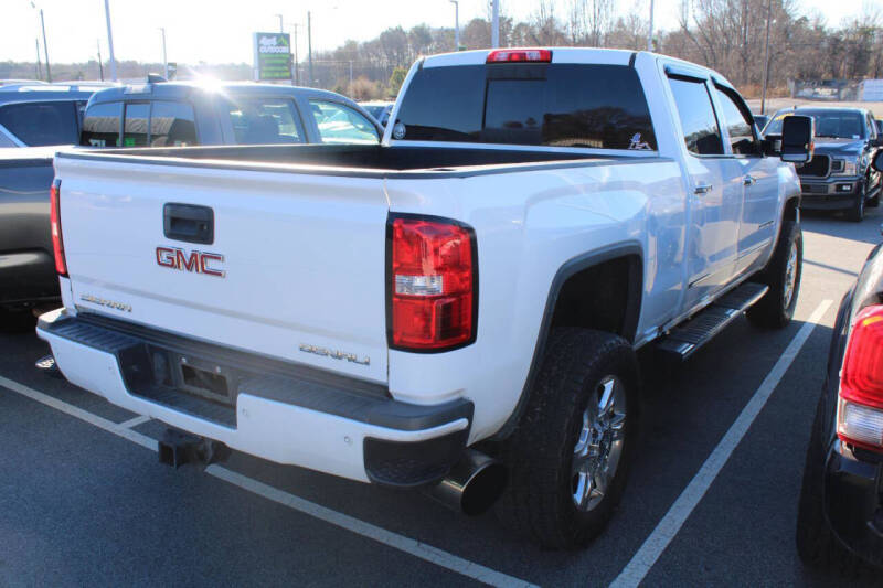 2016 GMC Sierra 2500HD Denali