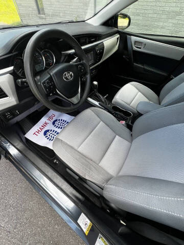 2015 Toyota Corolla LE