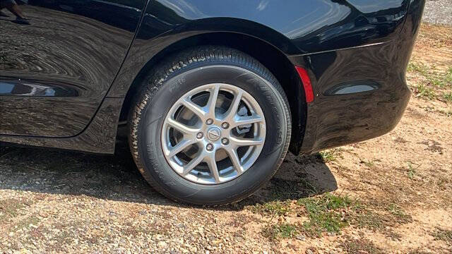 2026 Chrysler Voyager LX