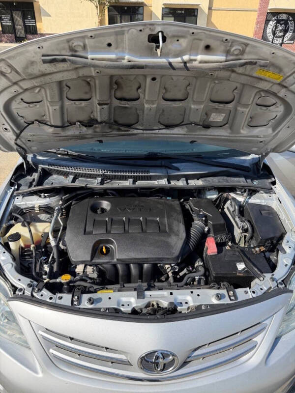 2013 Toyota Corolla LE