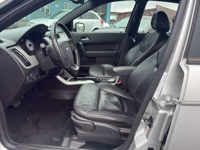 2009 Ford Focus SES