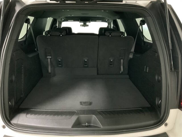 2022 GMC Yukon XL SLE