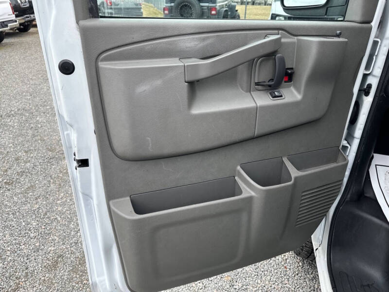 2023 GMC Savana 2500