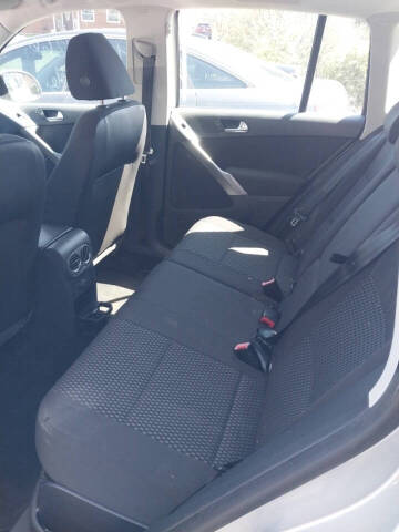 2009 Volkswagen Tiguan SE