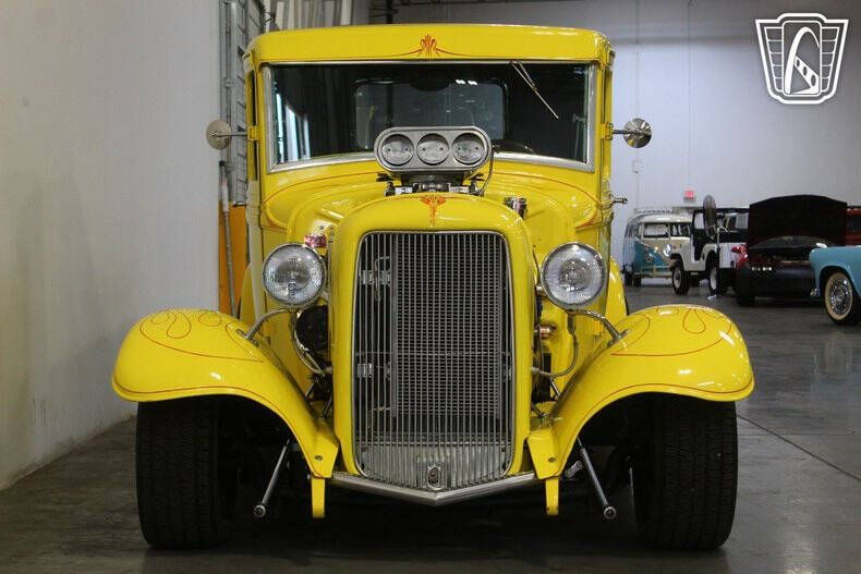 1932 Ford F-100
