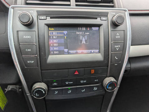 2017 Toyota Camry SE