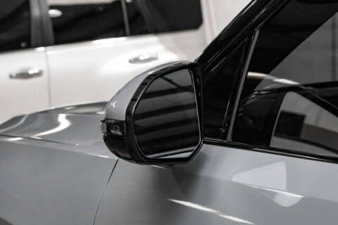 2025 Rivian R1S