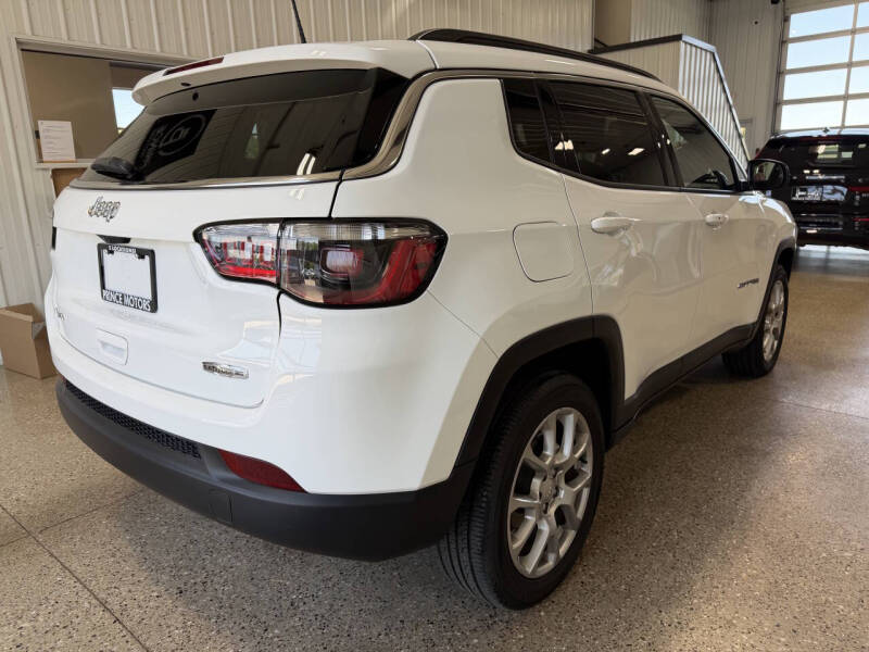 2024 Jeep Compass Latitude Lux