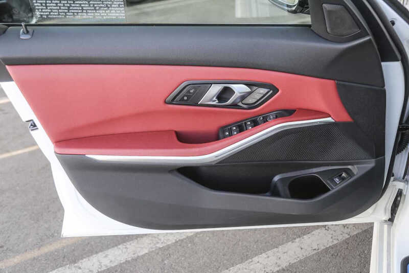 2025 BMW 3 Series 330i xDrive