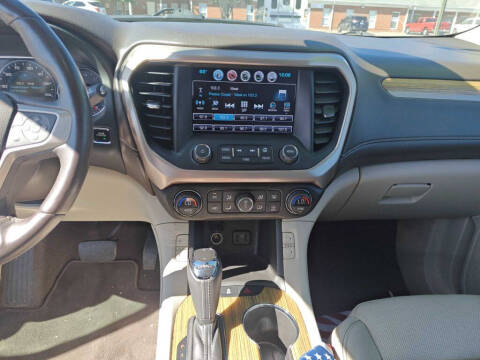 2017 GMC Acadia Denali