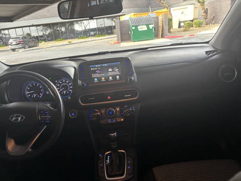 2021 Hyundai Kona SEL