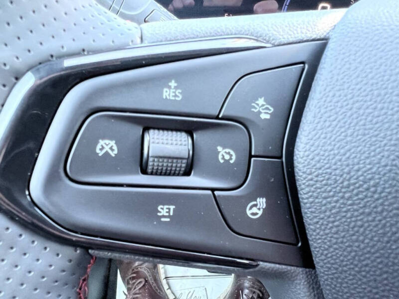 2025 Chevrolet Trax RS