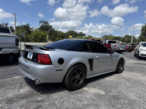 2004 Ford Mustang GT Deluxe