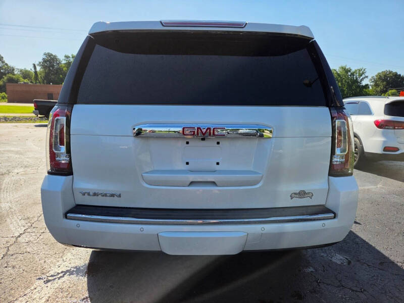 2017 GMC Yukon Denali