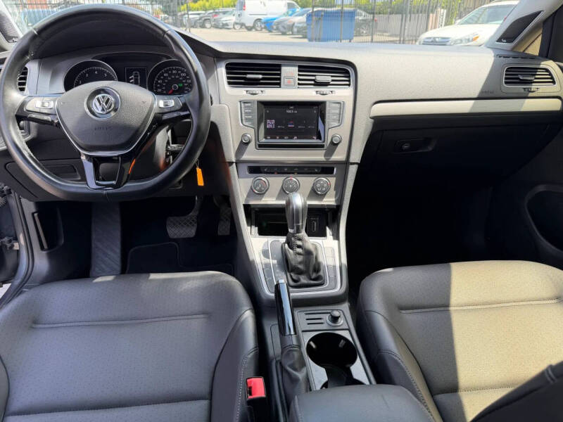 2015 Volkswagen Golf