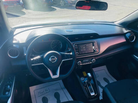 2020 Nissan Kicks SV