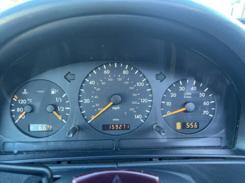 2001 Mercedes-Benz M-Class ML 320