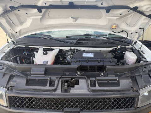 2022 Chevrolet Express 2500