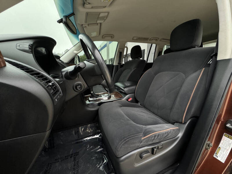 2017 Nissan Armada SV