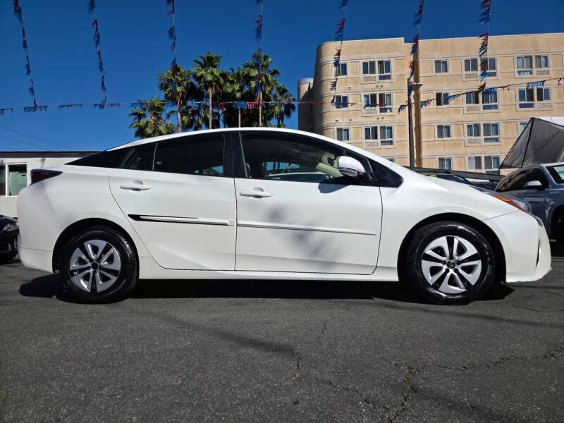 2016 Toyota Prius Two Eco