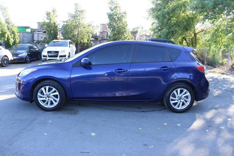2013 Mazda MAZDA3 i Touring