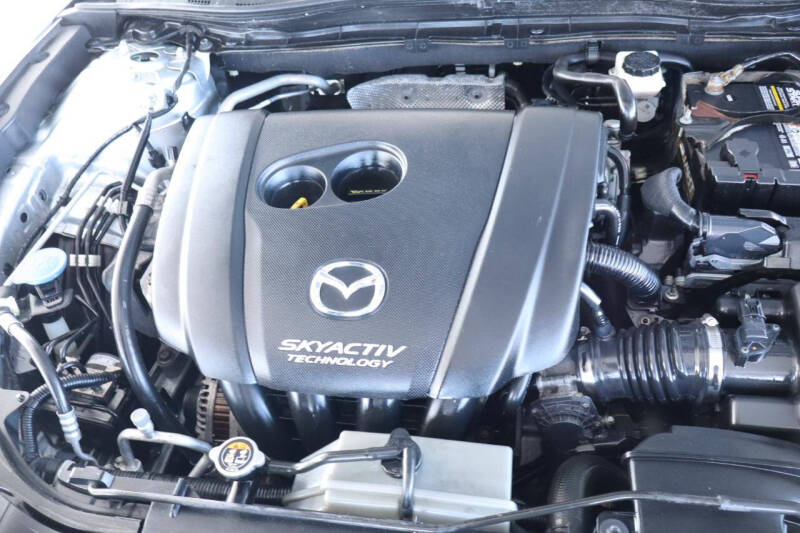 2018 Mazda MAZDA3 Touring