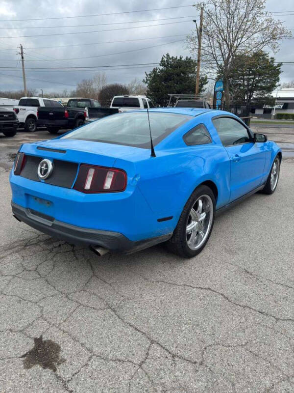 2012 Ford Mustang V6