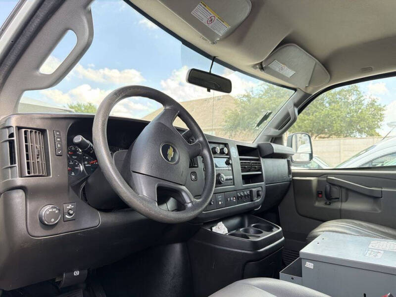2017 Chevrolet Express 2500