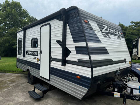 2022 Crossroads RV Zinger Lite for sale at Autoway Auto Center in Sevierville TN