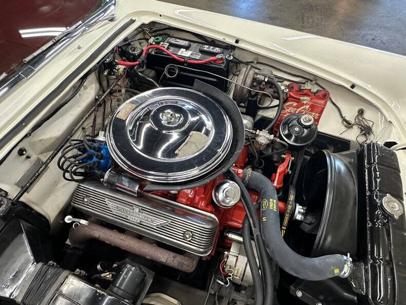 1957 Ford Thunderbird