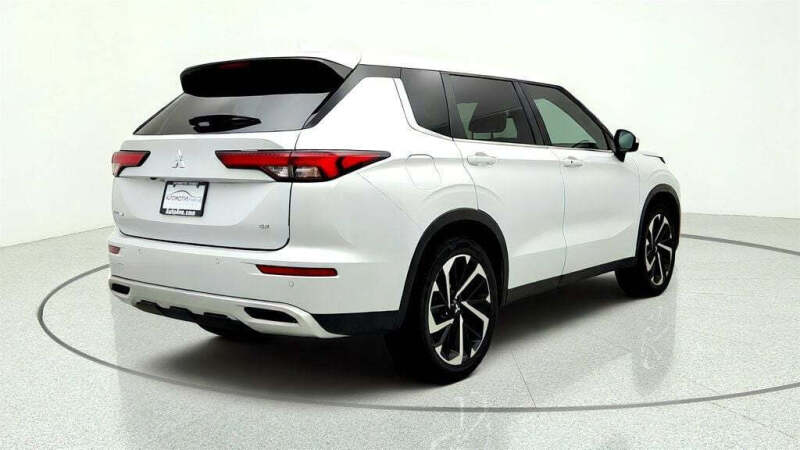 2024 Mitsubishi Outlander