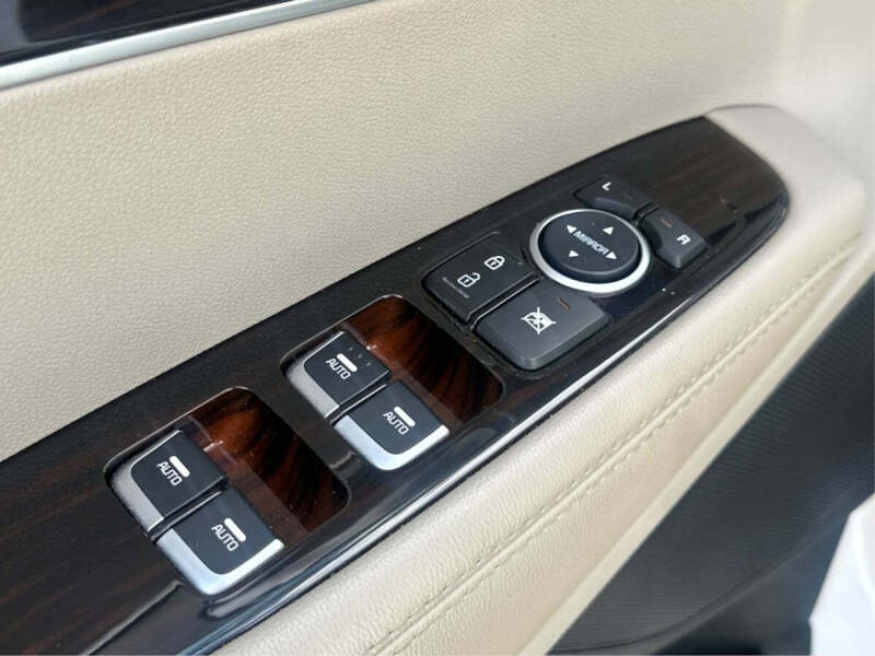 2020 Kia Sorento S V6