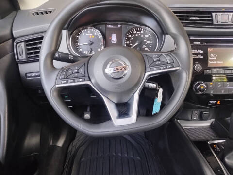 2017 Nissan Rogue Sport S