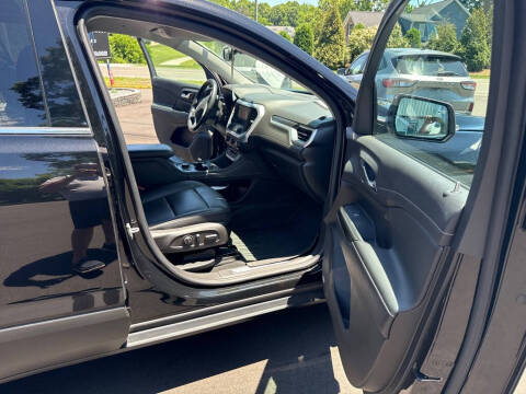 2022 GMC Acadia SLT