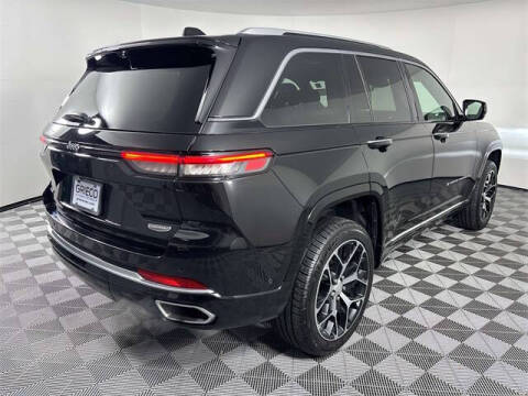 2022 Jeep Grand Cherokee Summit